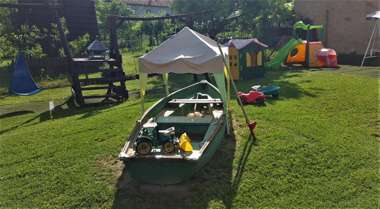 Sarreti Apartmanhaz Balatonfüred Exteriör bild