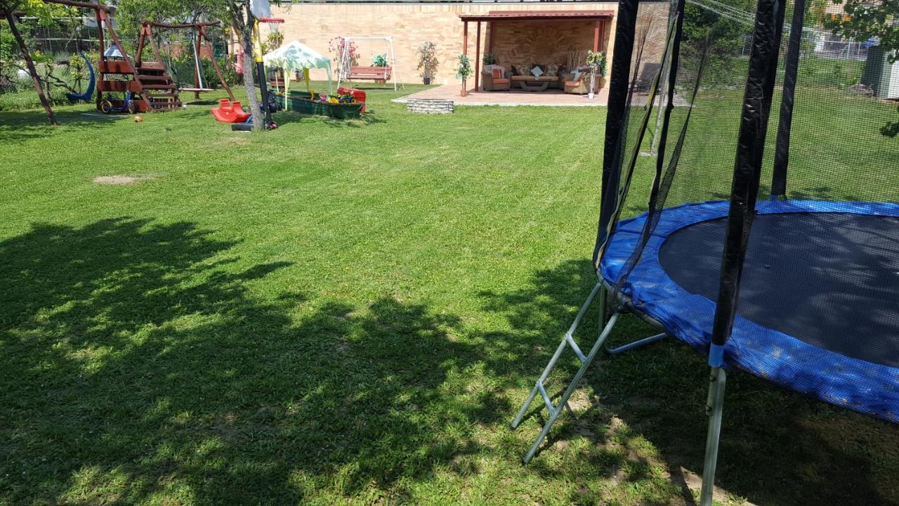 Sarreti Apartmanhaz Balatonfüred Exteriör bild