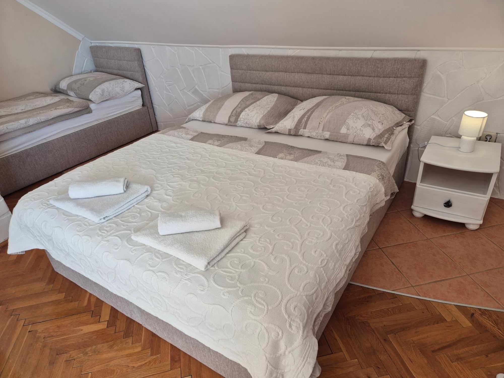 Sarreti Apartmanhaz Balatonfüred Exteriör bild